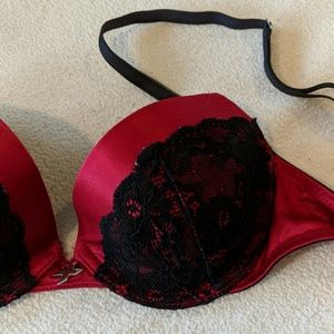 Satin/Polyester bra, red with black lace, 32B